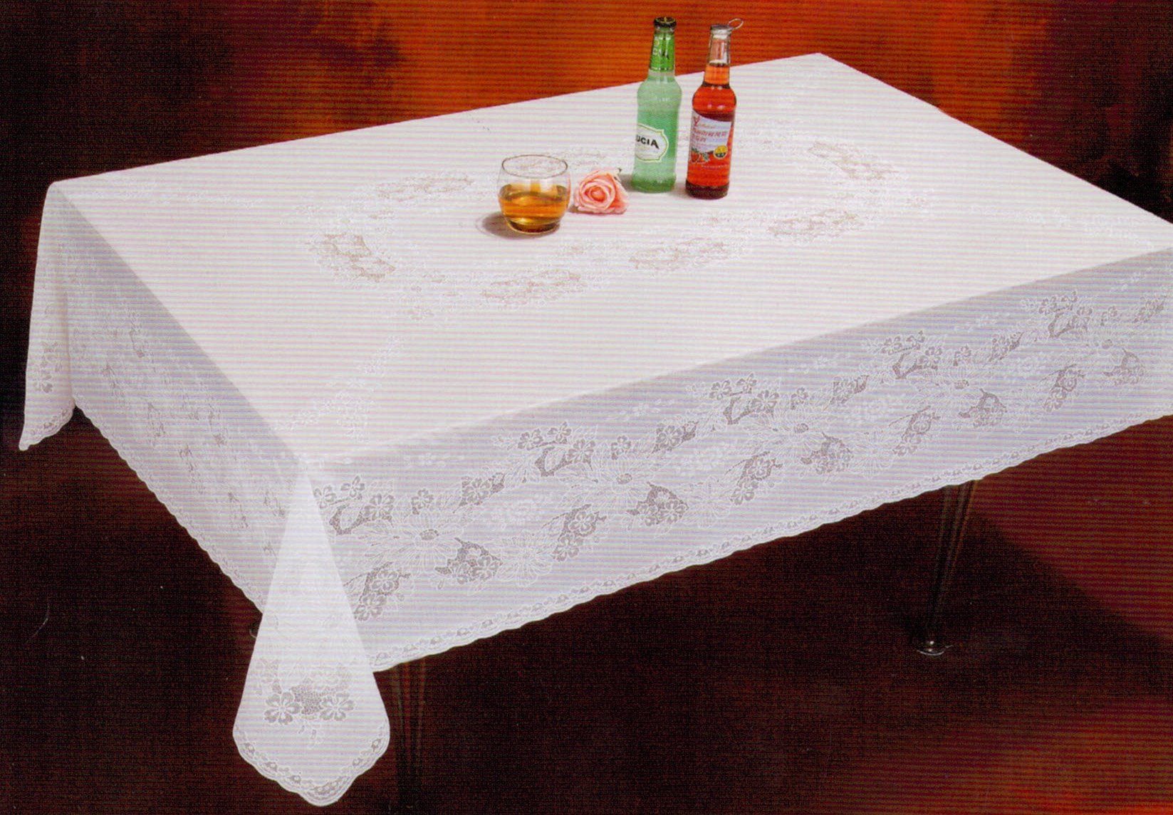 белая клеенка на стол на тканевой основе